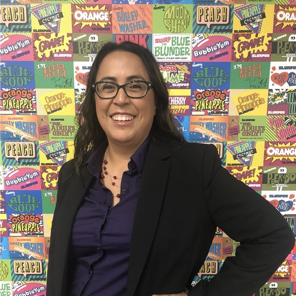 Meet your Posher, Nancy - Picture 1 of 2